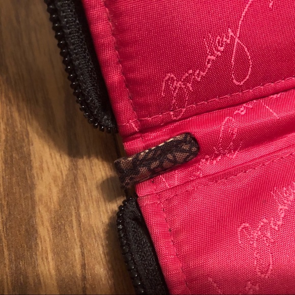 Vera Bradley Zipper Wallet Wristlet - Picture 4 of 8